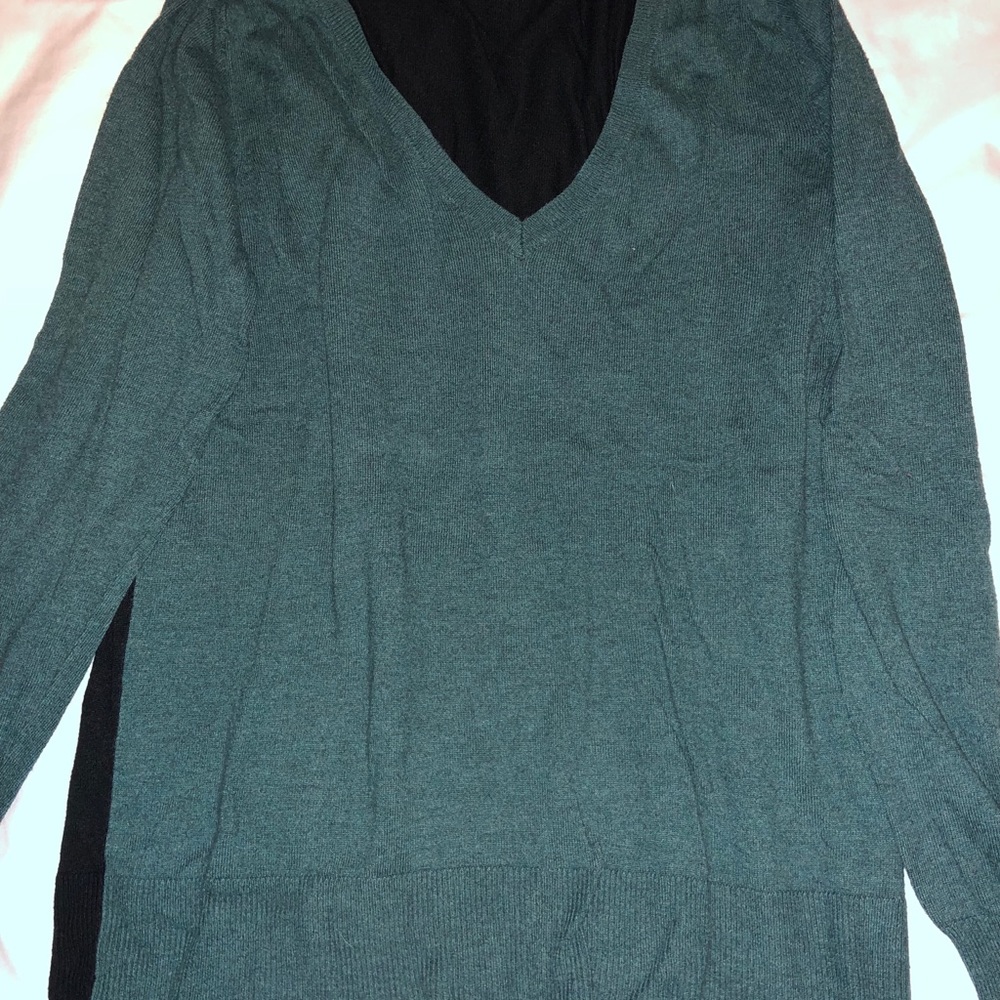 Mossimo Two tone v neck sweater